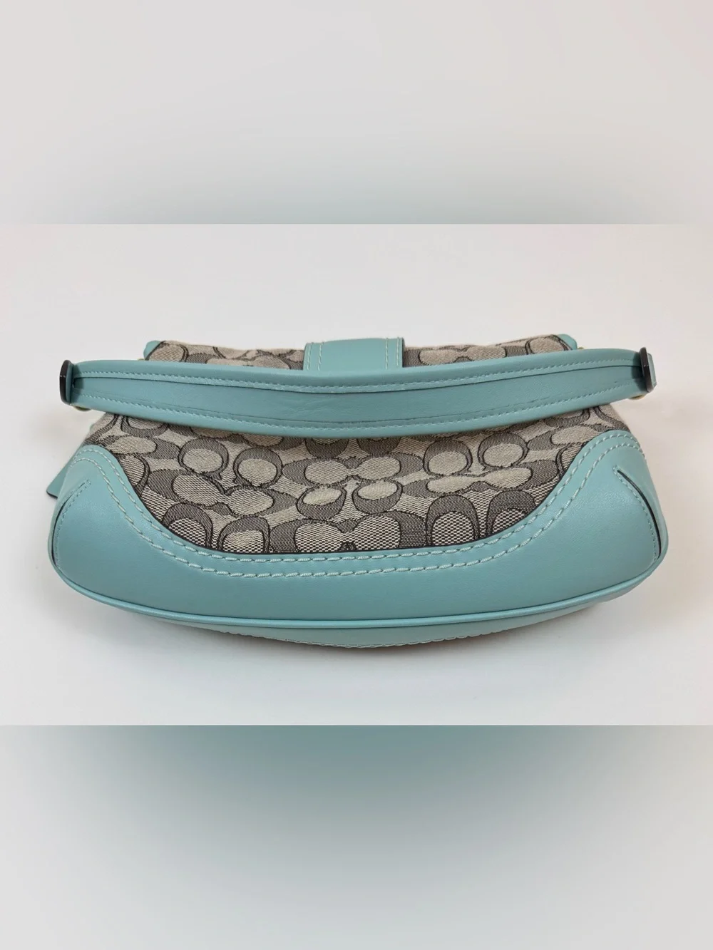 Coach The SoHo Flap Limited Re-Edition 2006 in Jacquard Blue
